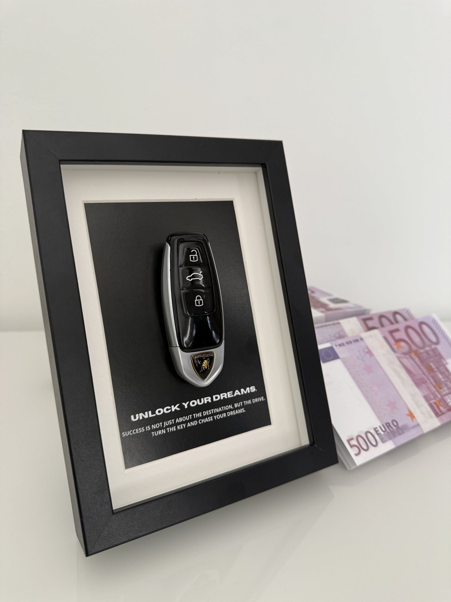 URUS Black Edition key frame